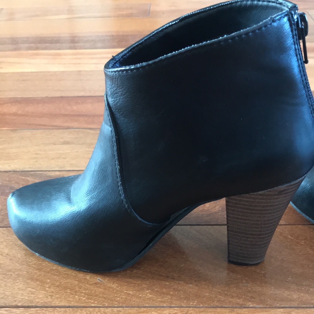 Candie’s Booties - Picture 3 of 6
